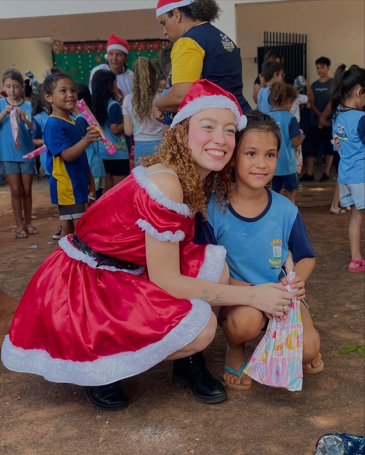 🎄✨ Natal Solidário: Entrega de Presentes nas Escolas do Assentamento 🎁✨