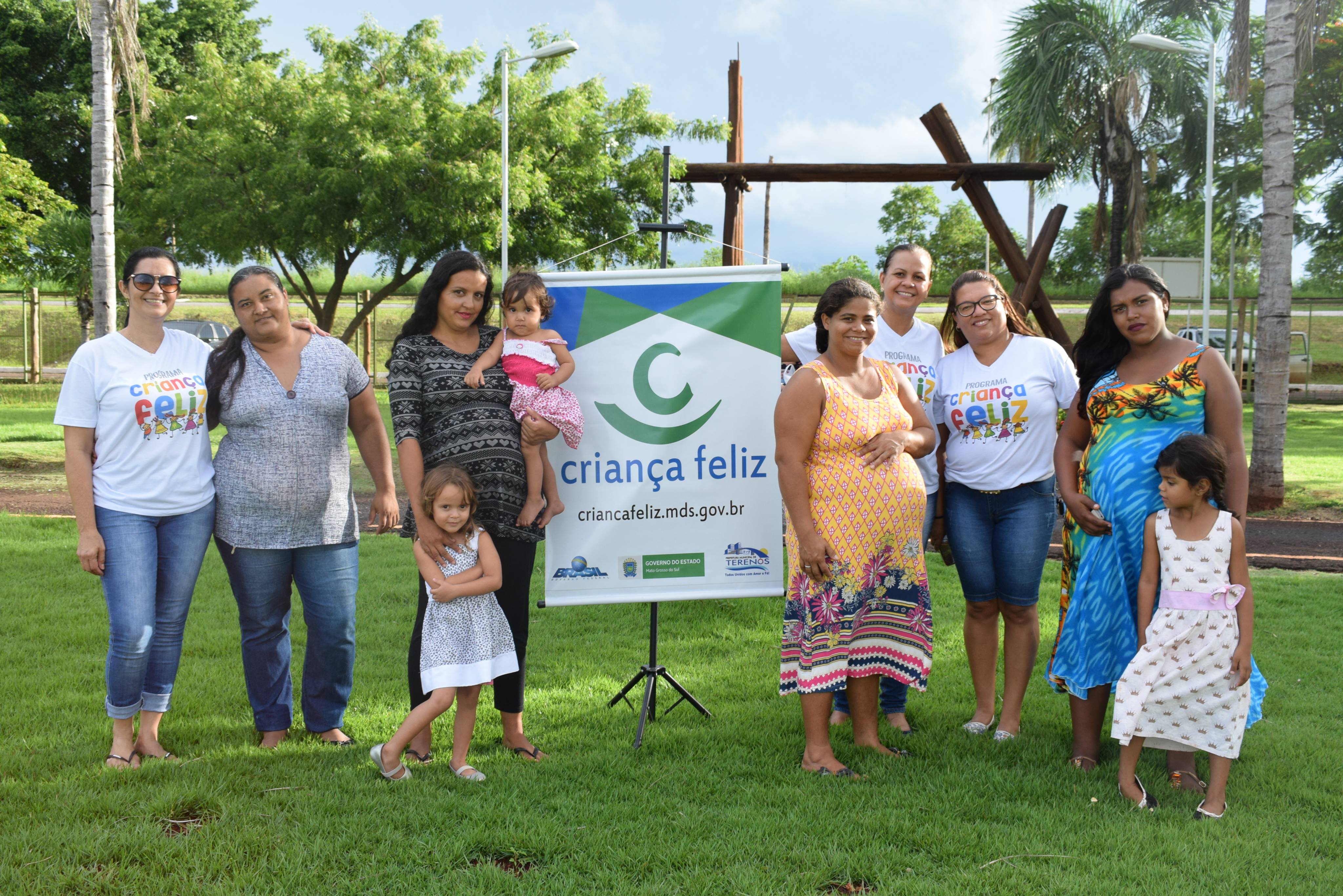 Programa “Criança Feliz” realiza segundo ensaio fotográfico com gestantes