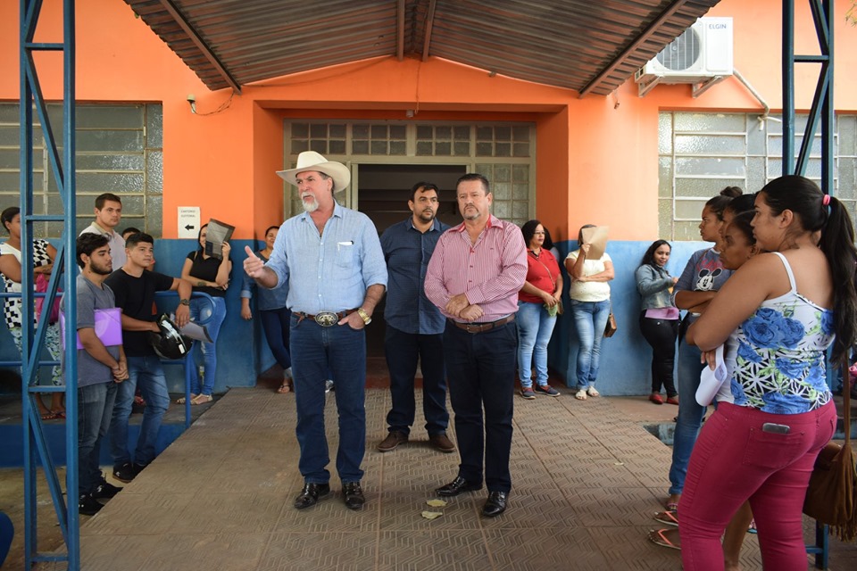 Recepção aos candidatos no Balcão de Empregos