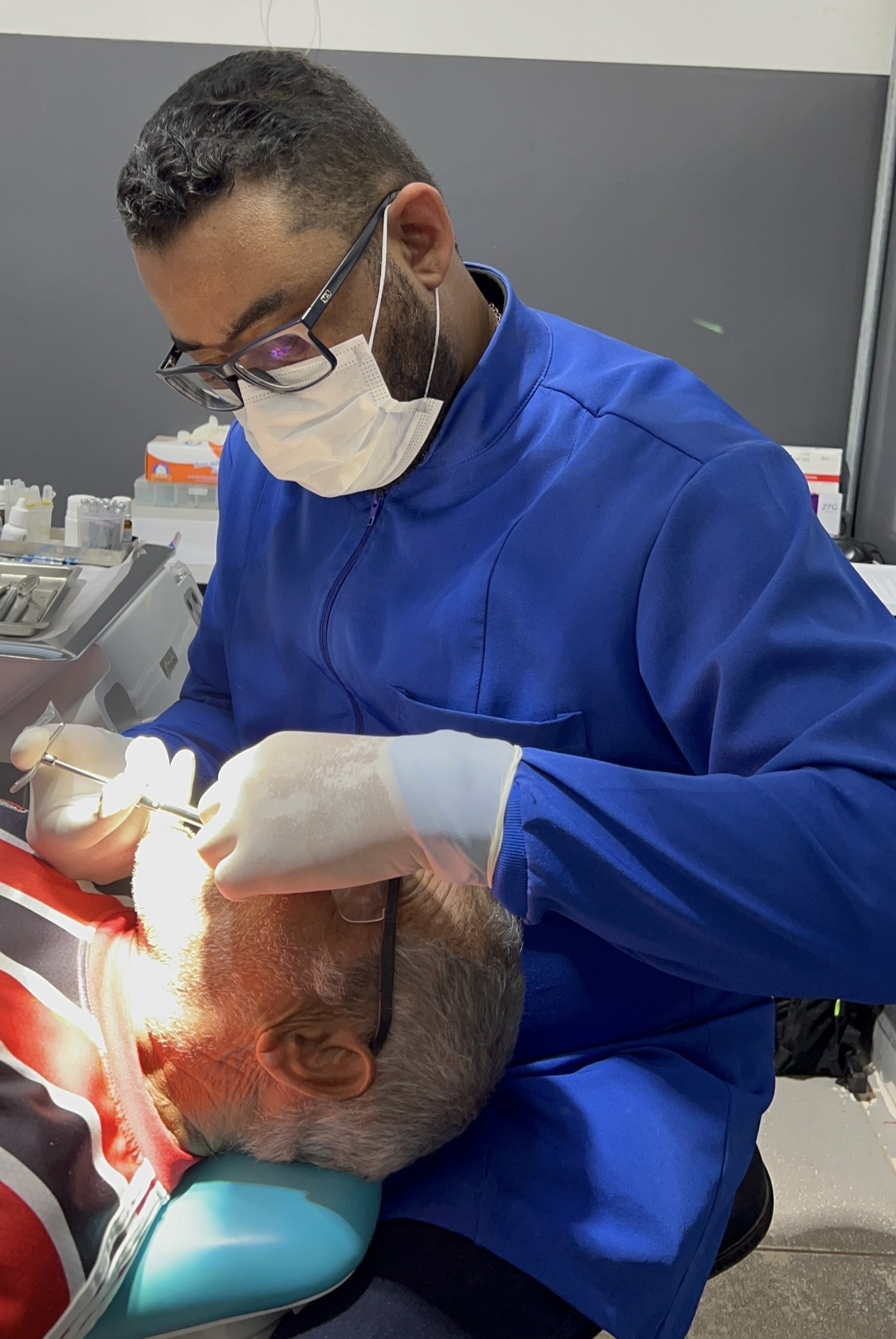 Tratamento de Endodontia retorna com horário estendido para atender a população