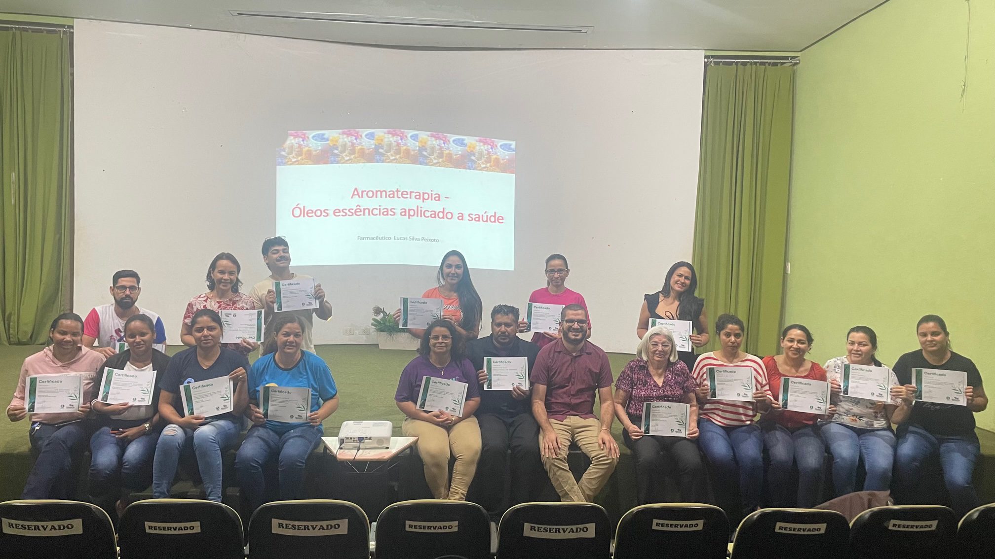 Capacitação de plantas medicinais, fitoterapia e aromaterapia.