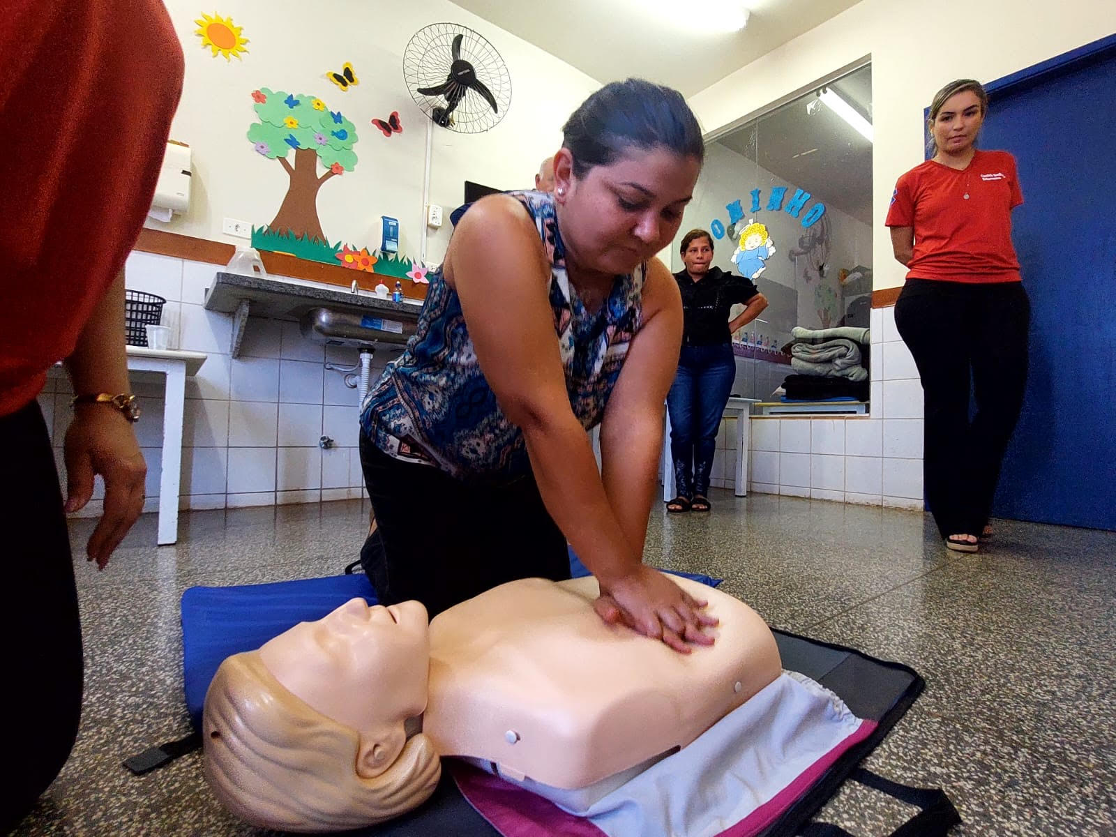 TREINAMENTO EM PRIMEIROS SOCORROS PARA PROFISSIONAIS DA EDUCAÇÃO DO MUNICÍPIO DE TERENOS/MS – LEI LUCAS