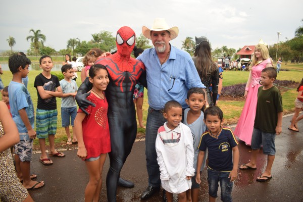 PREFEITURA REALIZA “DIA FELIZ” NO PARQUE MUNICIPAL